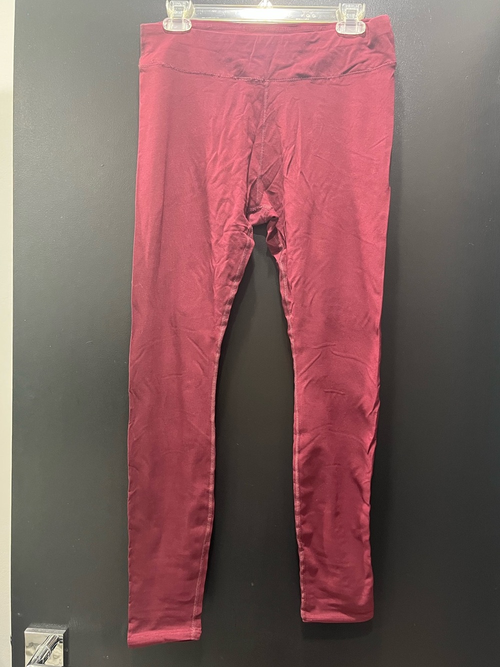 Pact On-the-Go Burgundy Organic Cotton Leggings-large